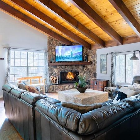 Winter Getaway Spa Fire-Table Close To Slopes Big Bear Lake Exterior foto